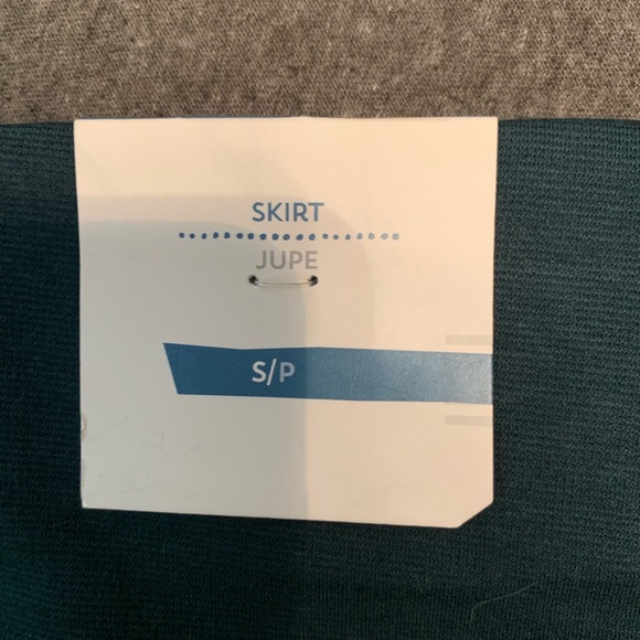 Emerald Green Pencil Skirt *NWT!* - Picture 3 of 4